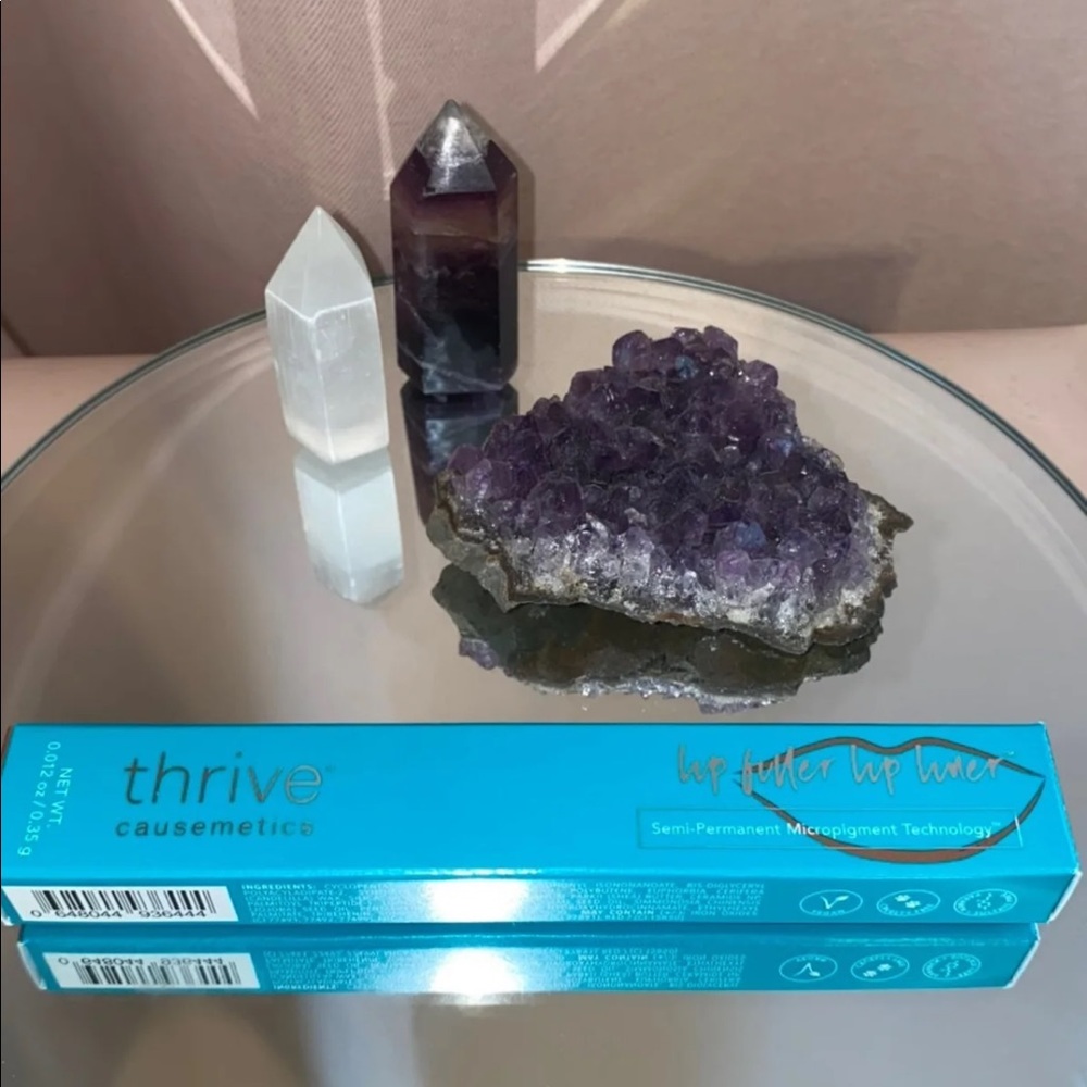 Thrive Lip Liner